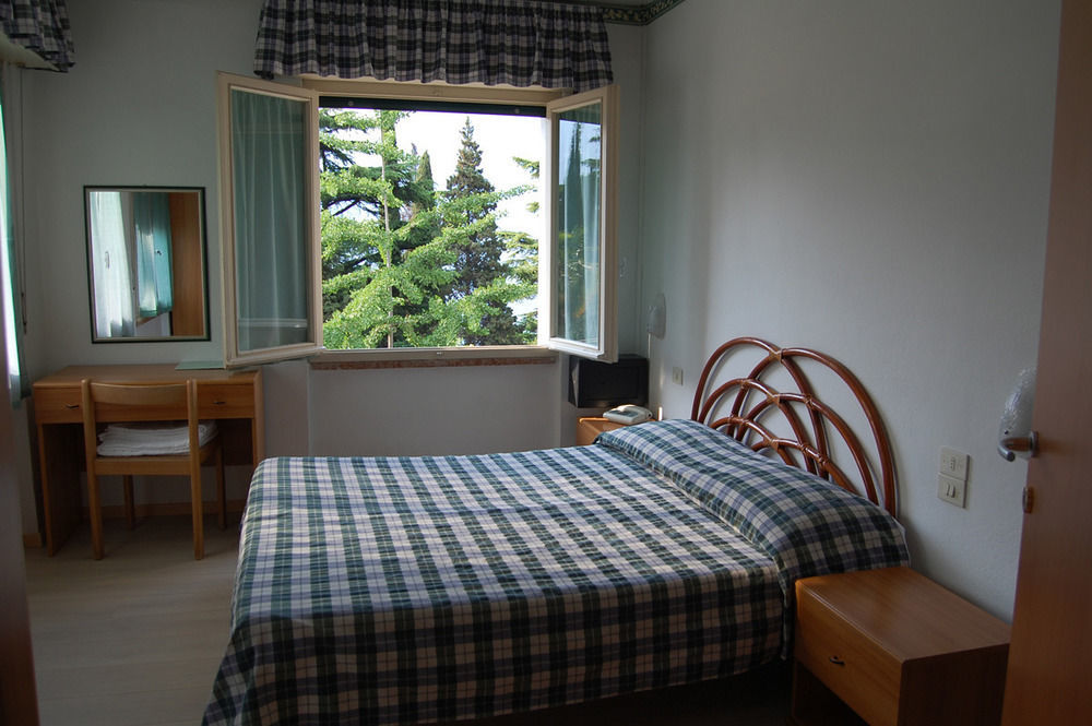Hotel Stella Alpina Malcesine Eksteriør bilde